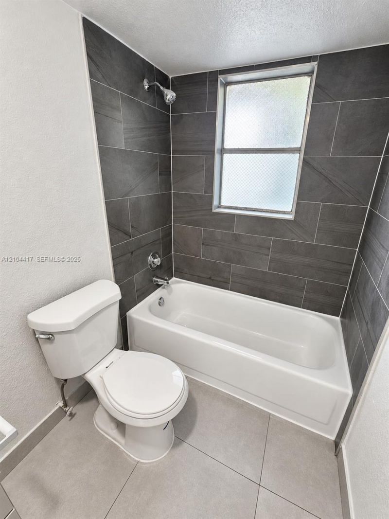 10900 SW 196th St , Unit 322, Cutler Bay, FL 33157 Photo