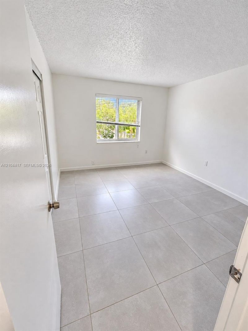 10900 SW 196th St , Unit 322, Cutler Bay, FL 33157 Photo