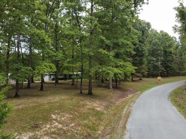 4269 Bell Branch Rd , Nunnelly, TN 37137