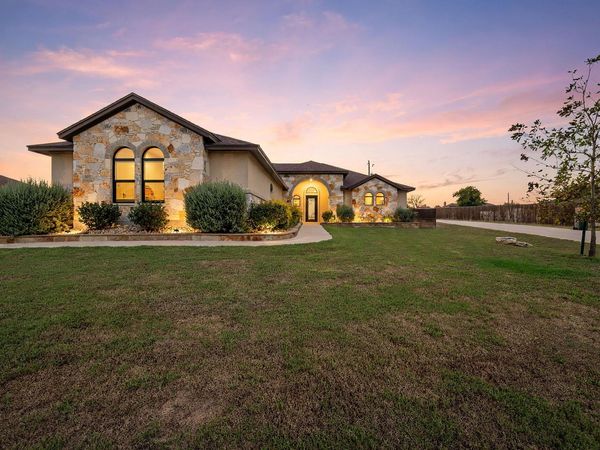 307 Bluestem CV , Georgetown, TX 78633