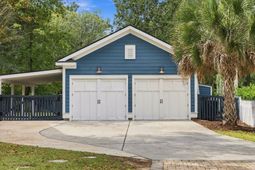 1505 Lindsey Creek Drive photo 4