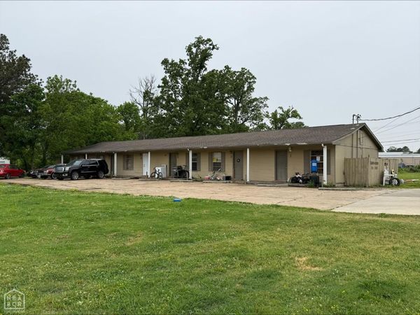 3811 E Highland, Jonesboro, AR 72401