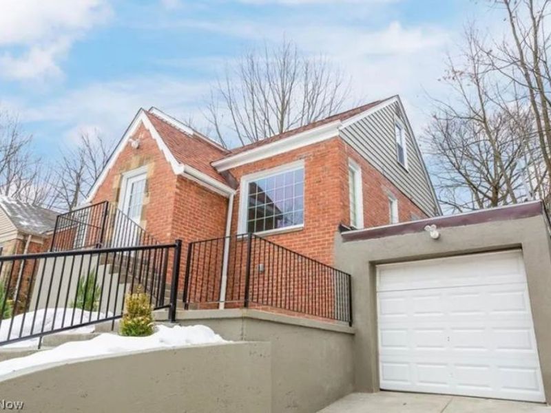 3528 Meadowbrook Boulevard, Cleveland Heights, OH 44118 Photo 3