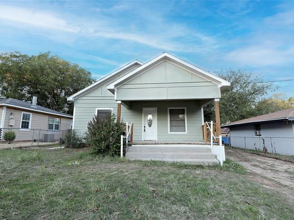 507 Orchard Street, Bowie, TX 76230