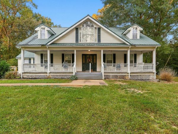 816 OLD PINEYWOODS Rd, Jasper, AL 35504