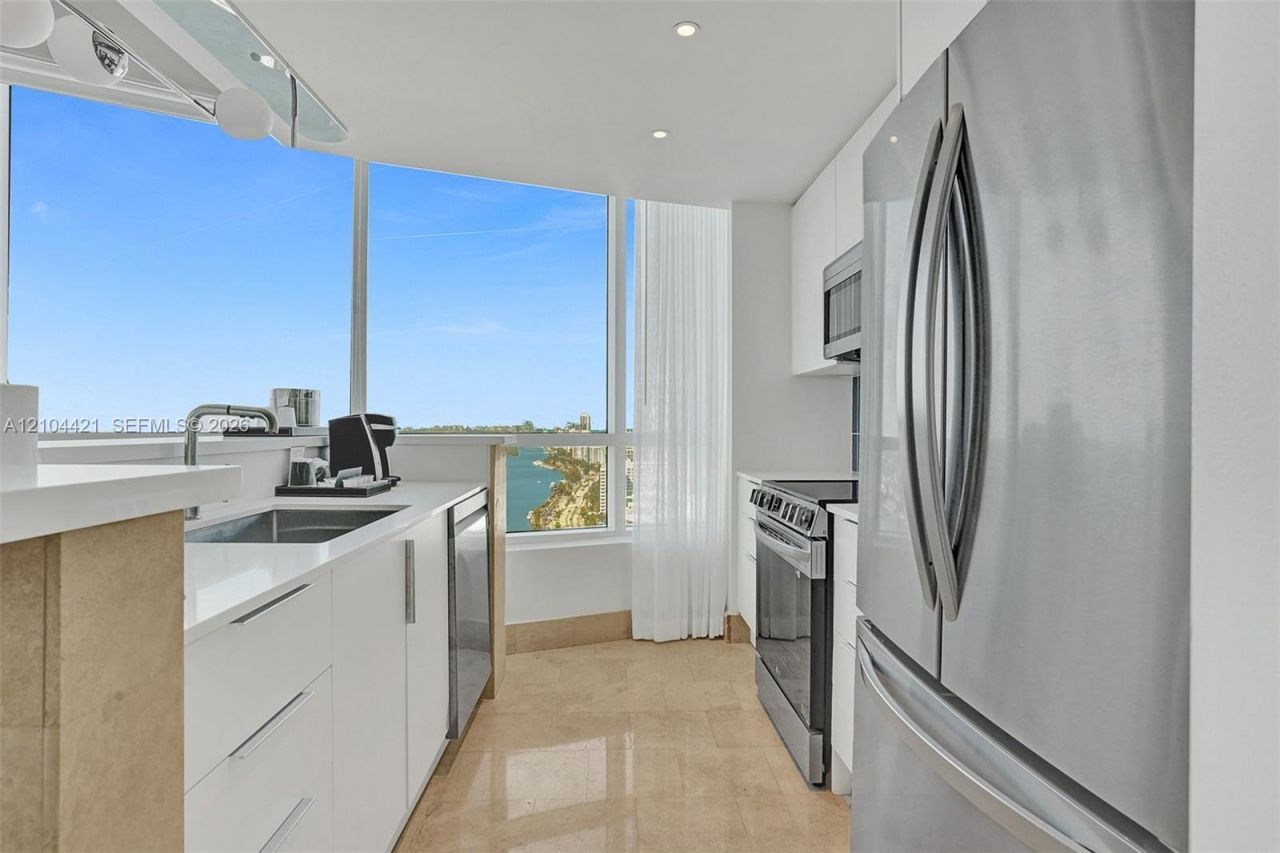 4401 Collins Ave , Unit 2915, Miami Beach, FL 33140 Photo