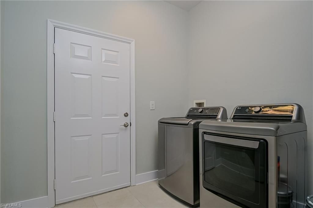 7891 Sanctuary Cir, Unit 2, Naples, FL 34104 Photo