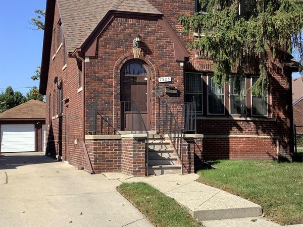 7925 Middlepointe Street, Dearborn, Mi 48126