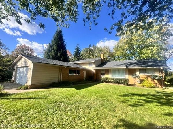 711 SYLVANWOOD Drive , Troy, Mi 48085