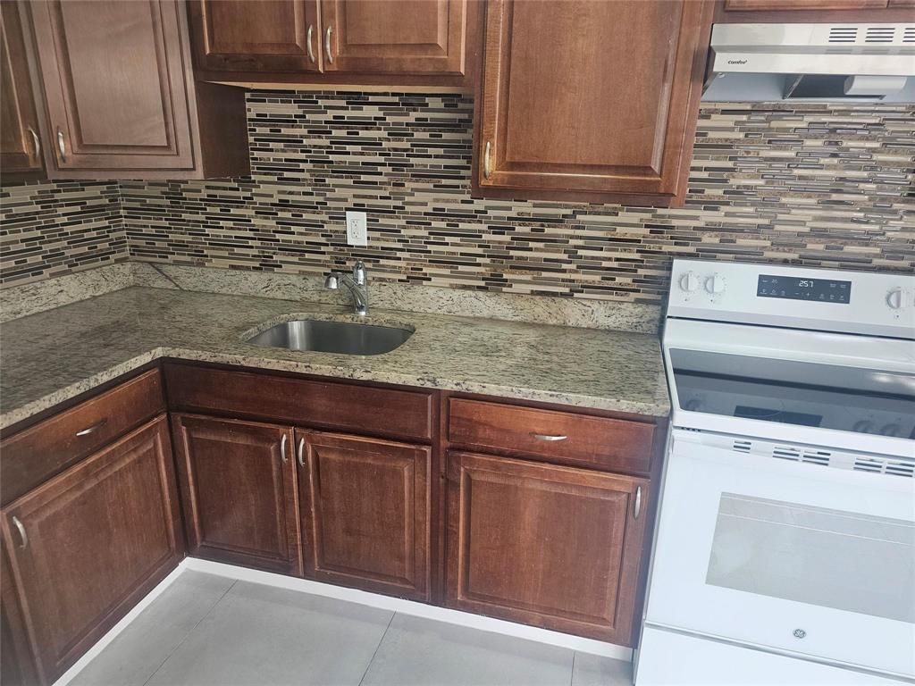 5217 NW 18th Court, Lauderhill, FL 33313 Photo