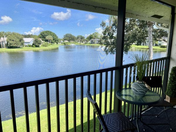 6944 BRIARLAKE Circle, Unit 201, Palm Beach Gardens, FL 33418