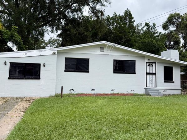9117 LINGARD Avenue, Jacksonville, FL 32208