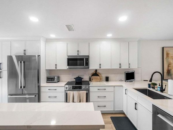 28 SOUTHPORT Lane, Unit B, Boynton Beach, FL 33436