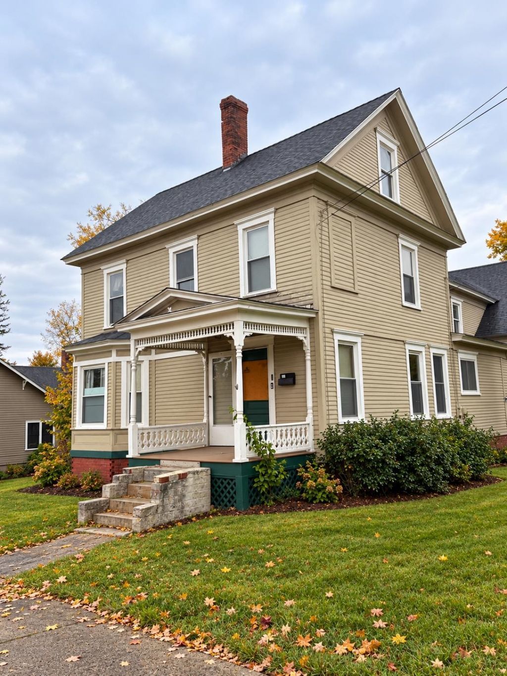1 Prospect Street, Whitefield, NH 03598 Main Photo