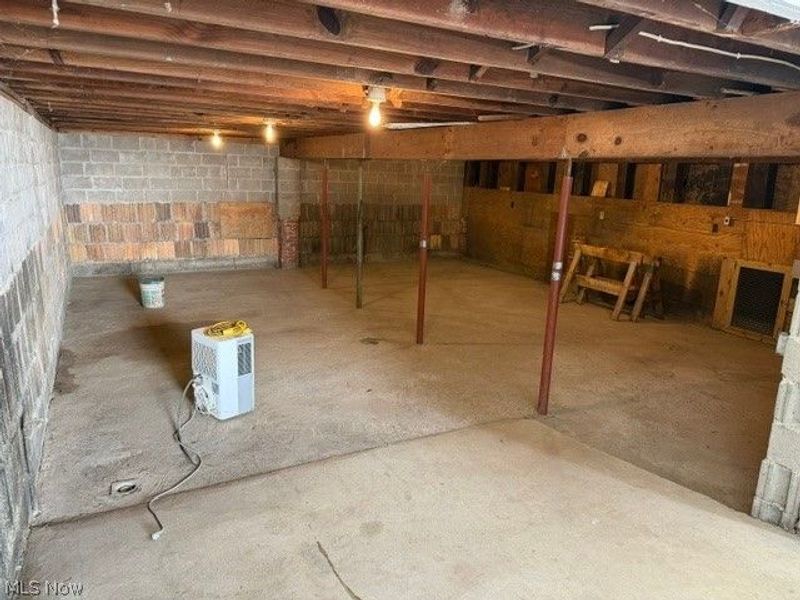 128 S Sugar Street, Saint Clairsville, OH 43950 Photo 3