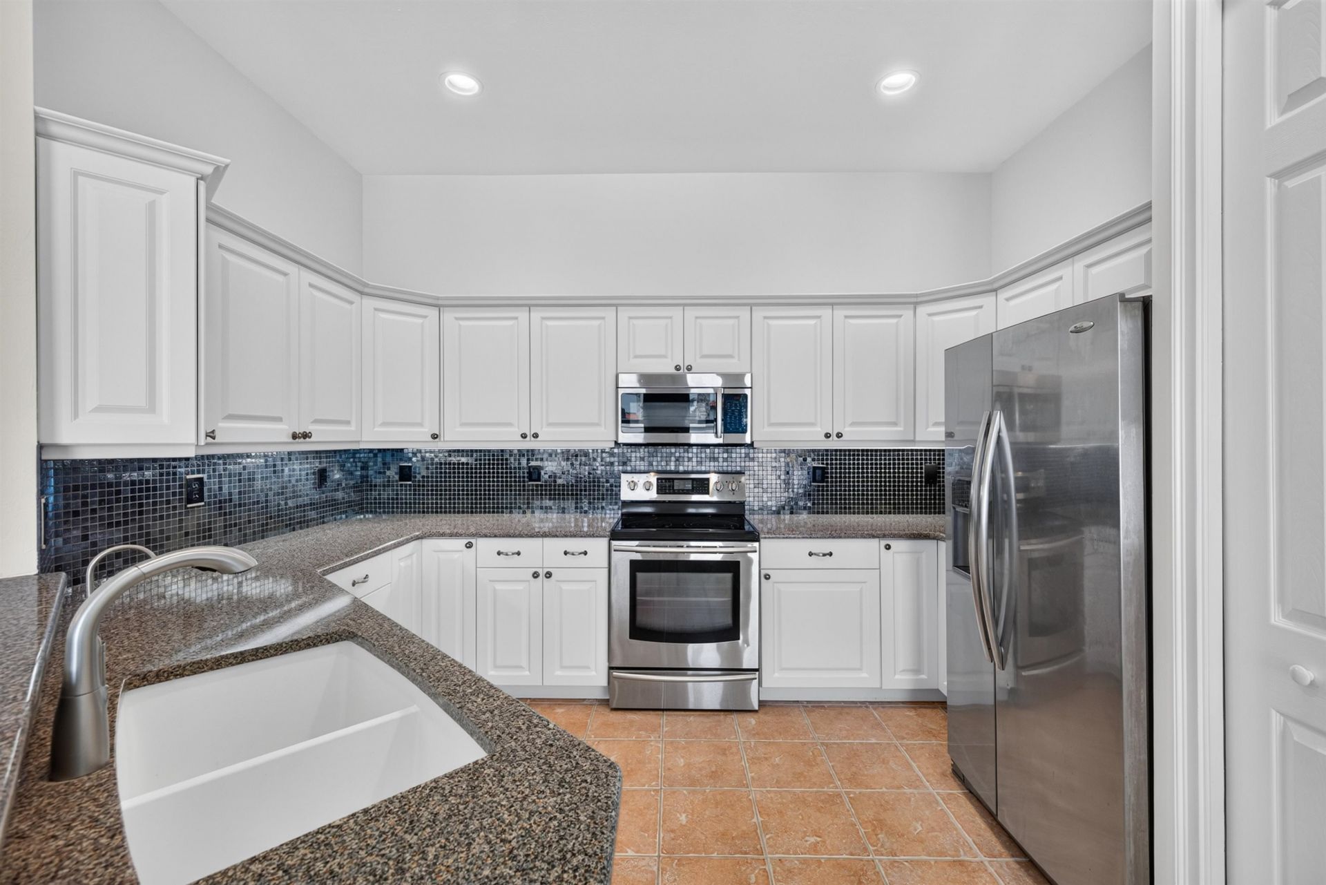 15108 Ports Of Iona Dr, Unit 201, Fort Myers, FL 33908 Photo