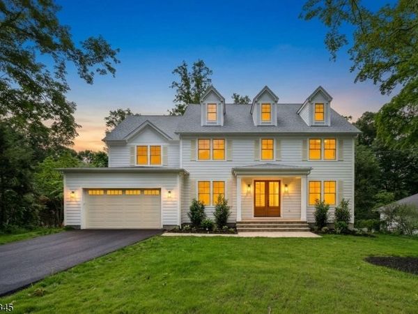 155 Dogwood Ln, Berkeley Heights, NJ 07922