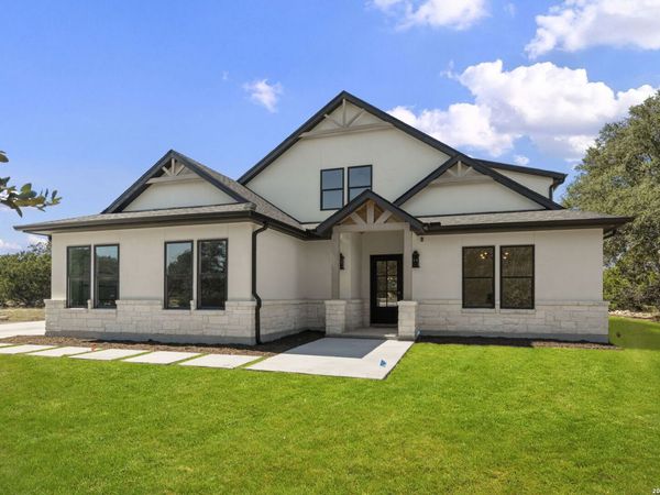 1088 Buckskin Trail, Bandera, TX 78003