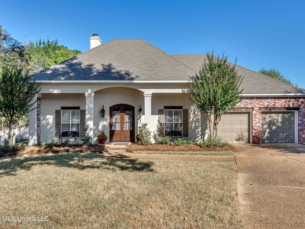 670 Hazelton Drive, Madison, MS 39110