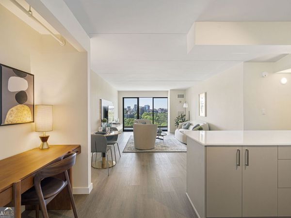 2460 Peachtree Road NE, Unit 201, Atlanta, GA 30305