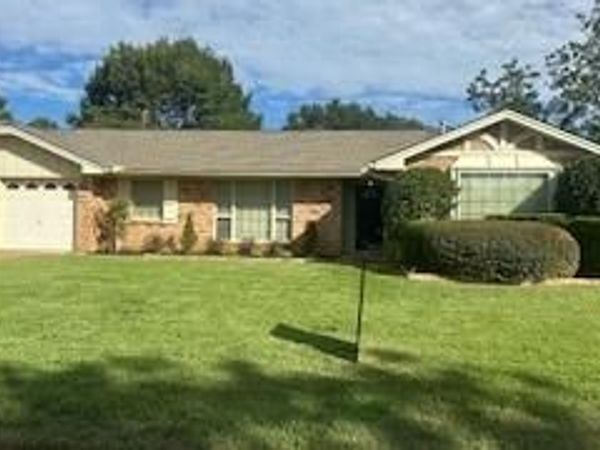 2526 Nottingham Place, Grand Prairie, TX 75050