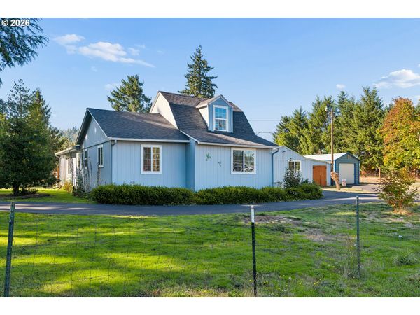 82600 GREEN VALLEY ST, Creswell, OR 97426