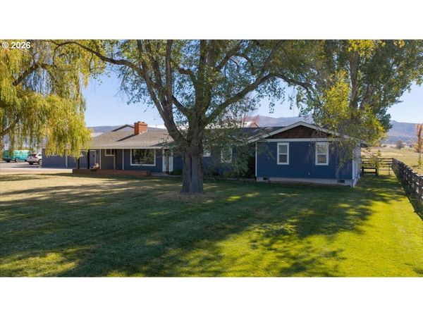 11288 SW HIGHWAY 126, Powell Butte, OR 97753