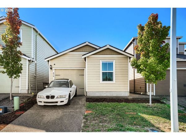 876 S VIEW DR, Molalla, OR 97038