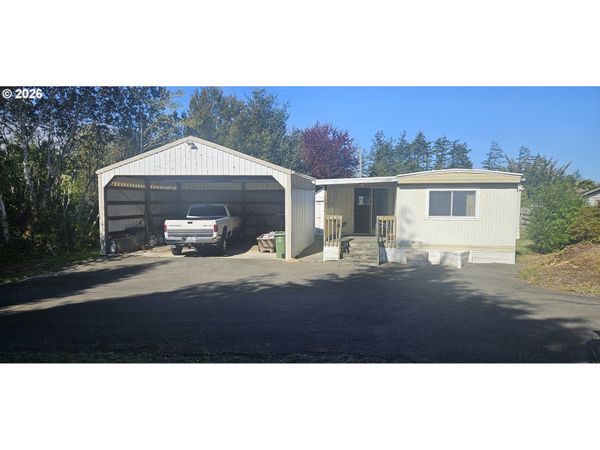 3090 TWIG TER, Coos Bay, OR 97420