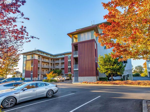3930 ABBEY LN, Unit A203, Astoria, OR 97103