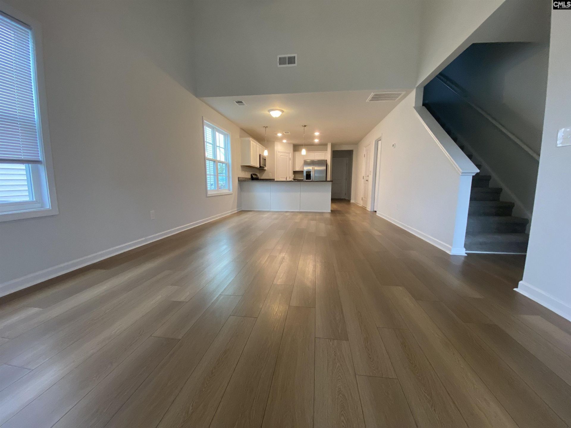 2384 Trakand Drive  Photo 5