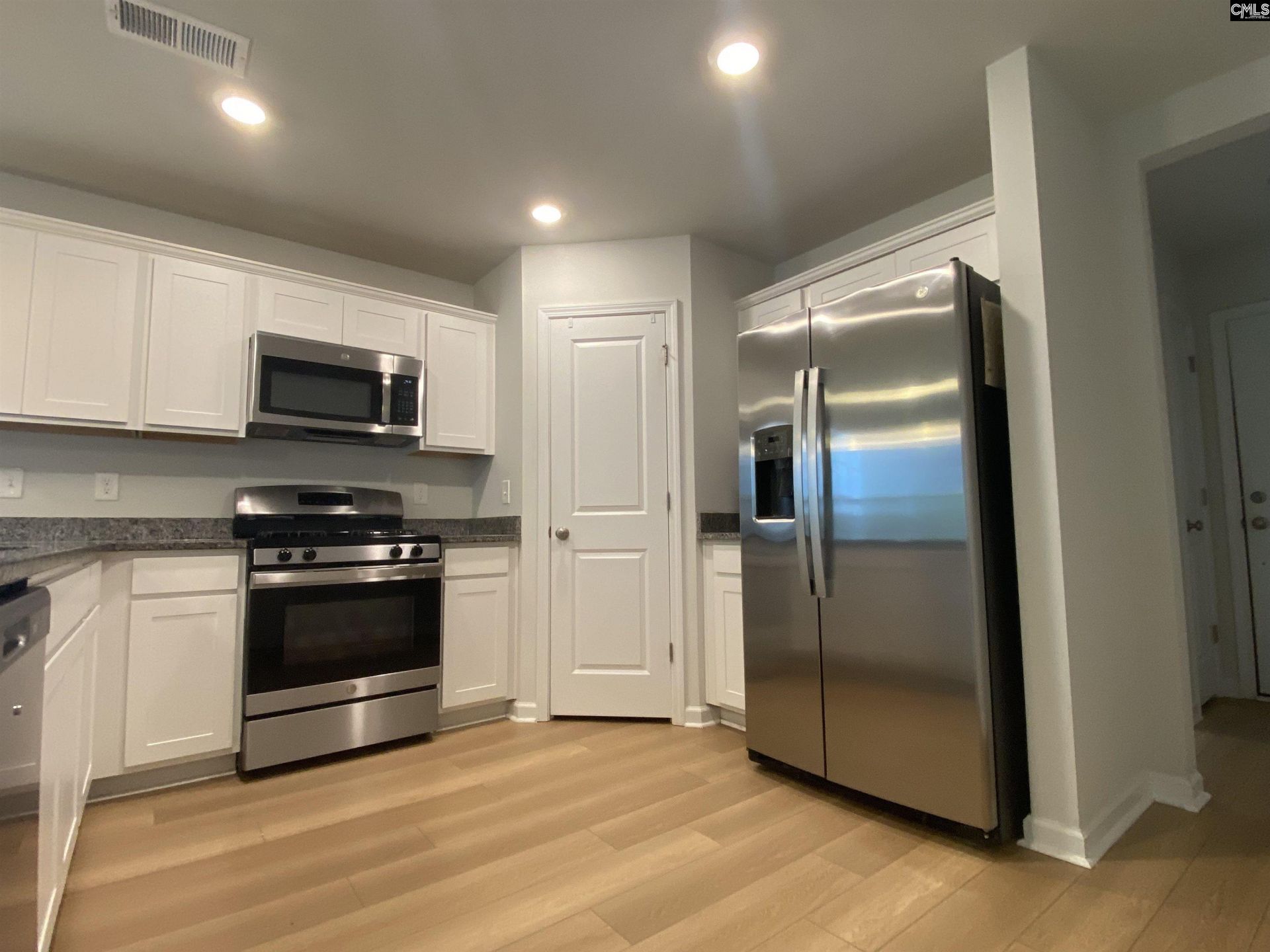 2384 Trakand Drive  Photo 8
