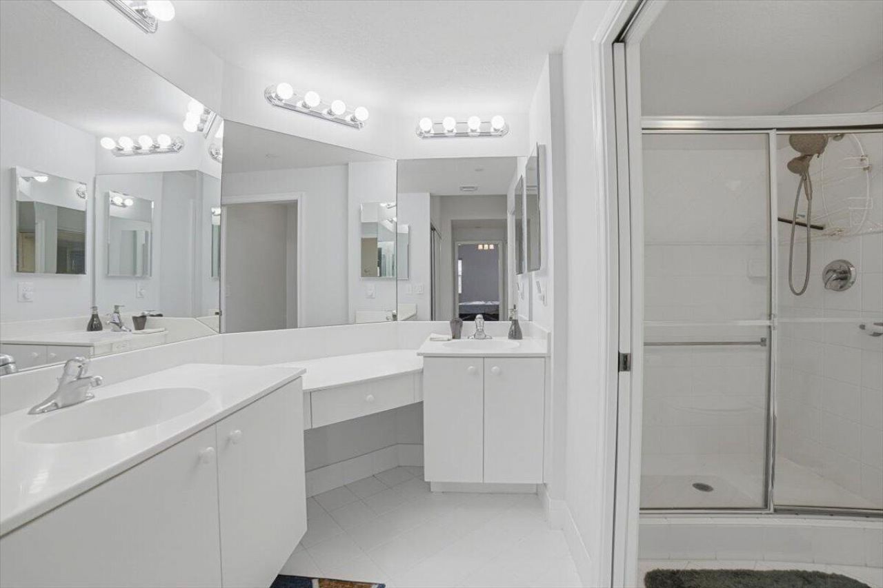 7715 Yardley Drive, Unit 313, Tamarac, FL 33321 Photo