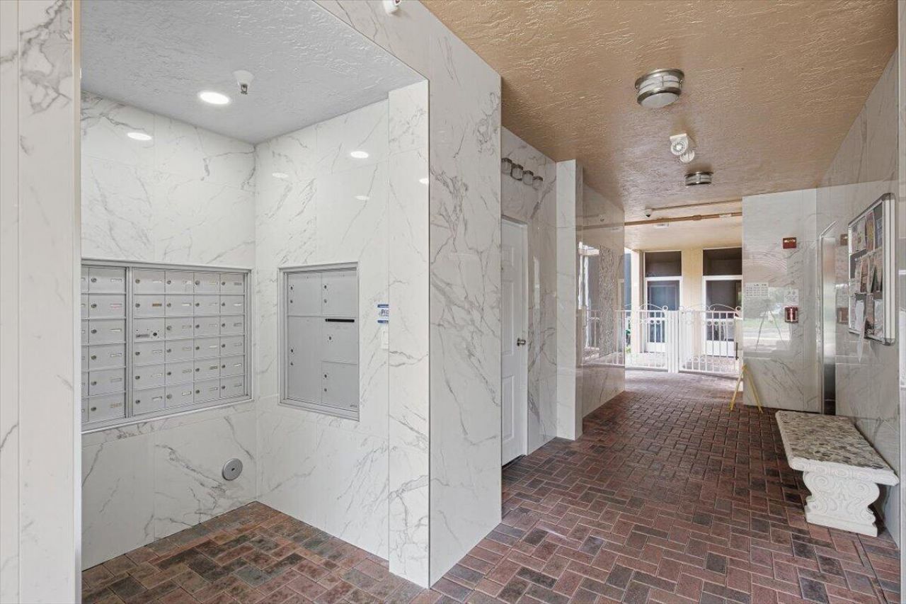 7715 Yardley Drive, Unit 313, Tamarac, FL 33321 Photo
