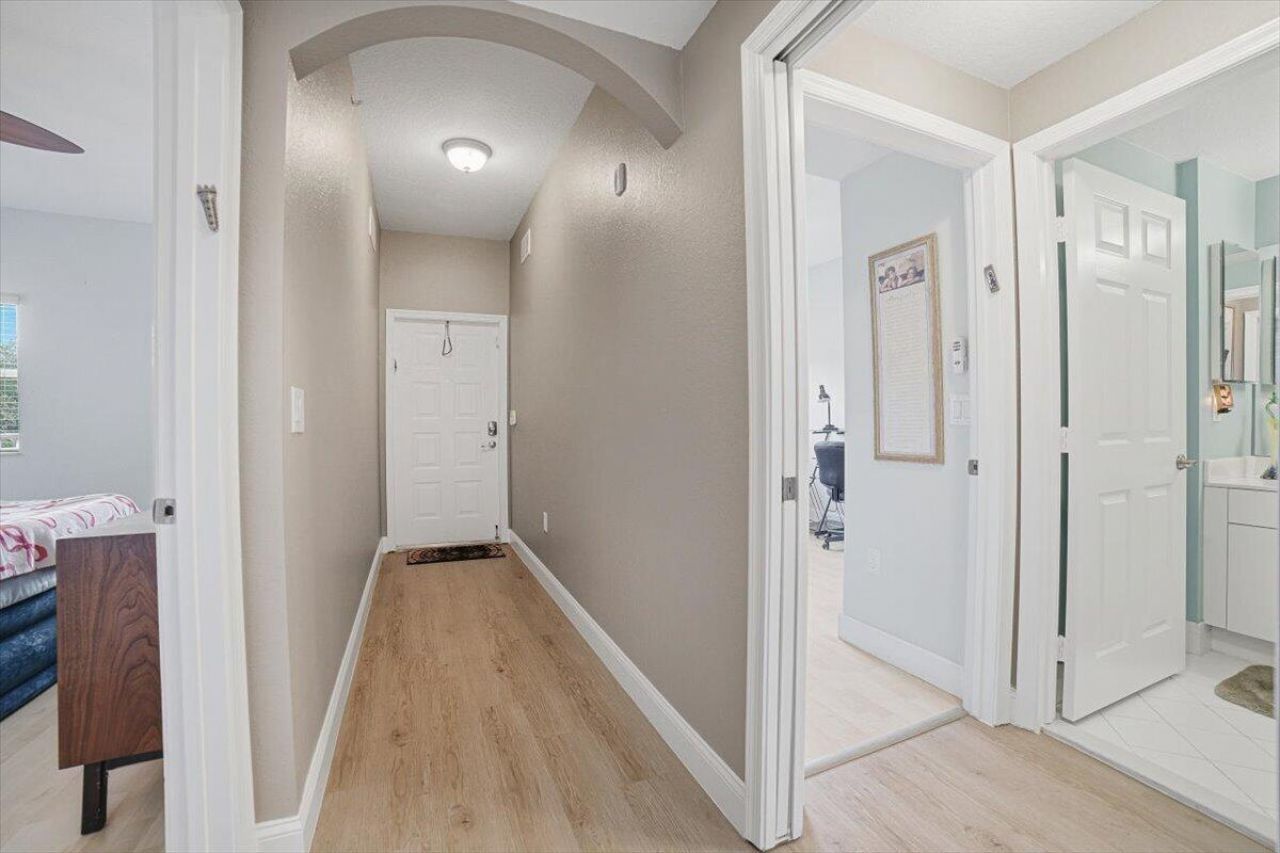 7715 Yardley Drive, Unit 313, Tamarac, FL 33321 Photo