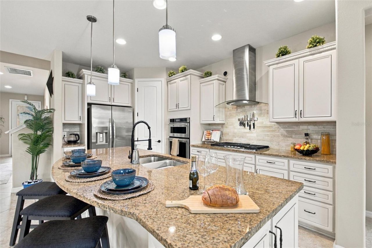 492 Pontevedra Rd, Davenport, FL 33896 Photo