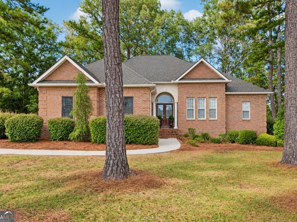 4 Oak Drive, Hawkinsville, GA 31036