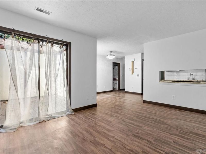 8621 Sea Pines Lane, Centerville, OH 45458 Photo 7