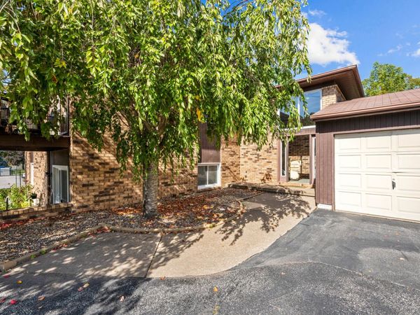 3810 SPRING Street , Davenport, IA 52807