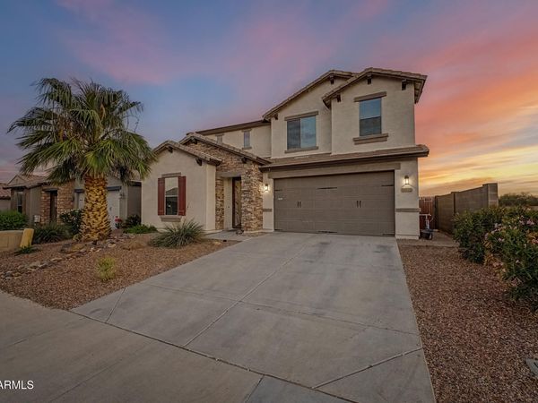 18527 W SURPRISE FARMS Loop N, Surprise, AZ 85388