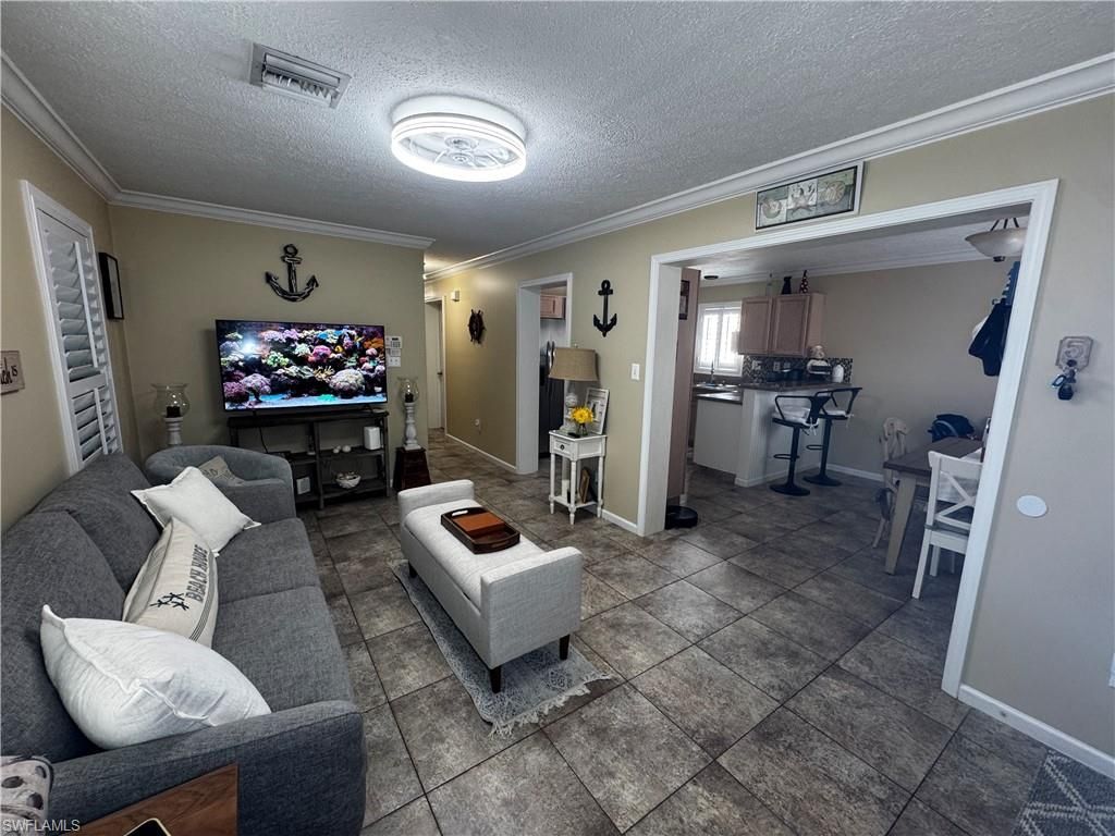 110 Leawood Cir , Naples, FL 34104 Photo