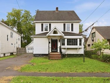 316 Berwick Road S, Syracuse, NY 13208