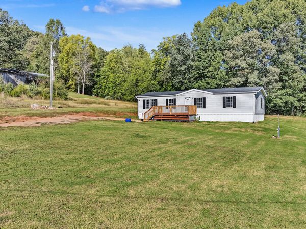 1528 Hiwassee Rd, Sweetwater, TN 37874