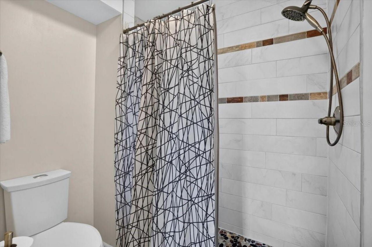 2319 Lakeside Mews , Unit B3, Sarasota, FL 34235 Photo