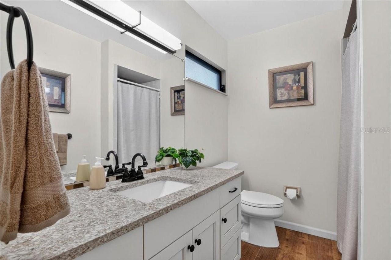 2319 Lakeside Mews , Unit B3, Sarasota, FL 34235 Photo