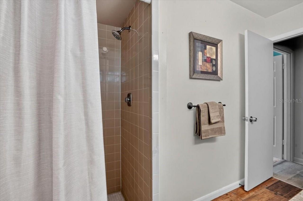 2319 Lakeside Mews , Unit B3, Sarasota, FL 34235 Photo