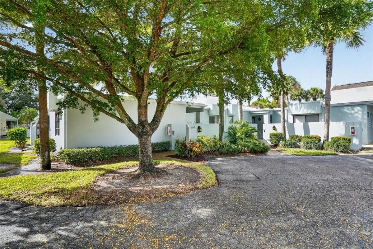 2319 Lakeside Mews , Unit B3, Sarasota, FL 34235 Photo
