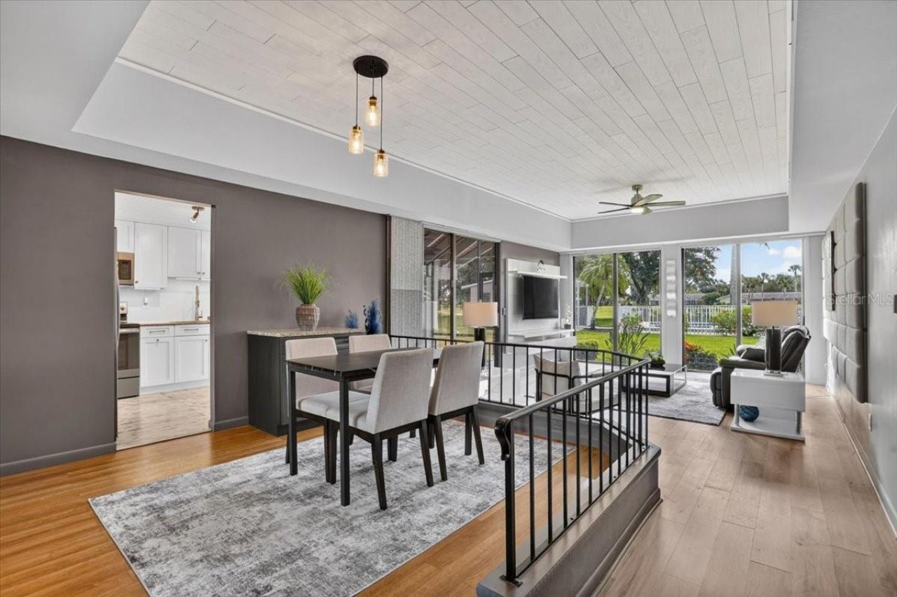 2319 Lakeside Mews , Unit B3, Sarasota, FL 34235 Photo