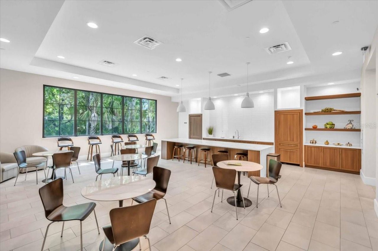 2319 Lakeside Mews , Unit B3, Sarasota, FL 34235 Photo