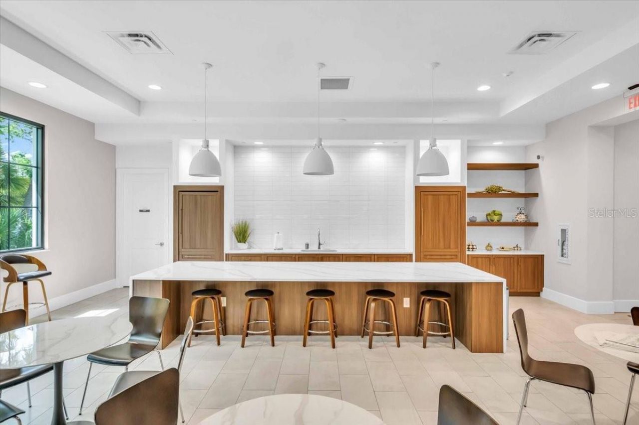 2319 Lakeside Mews , Unit B3, Sarasota, FL 34235 Photo